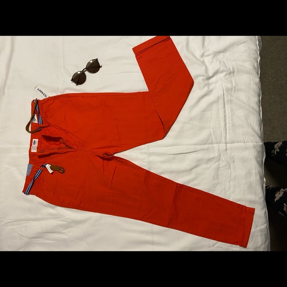 Jeans - Picture 10 of 10